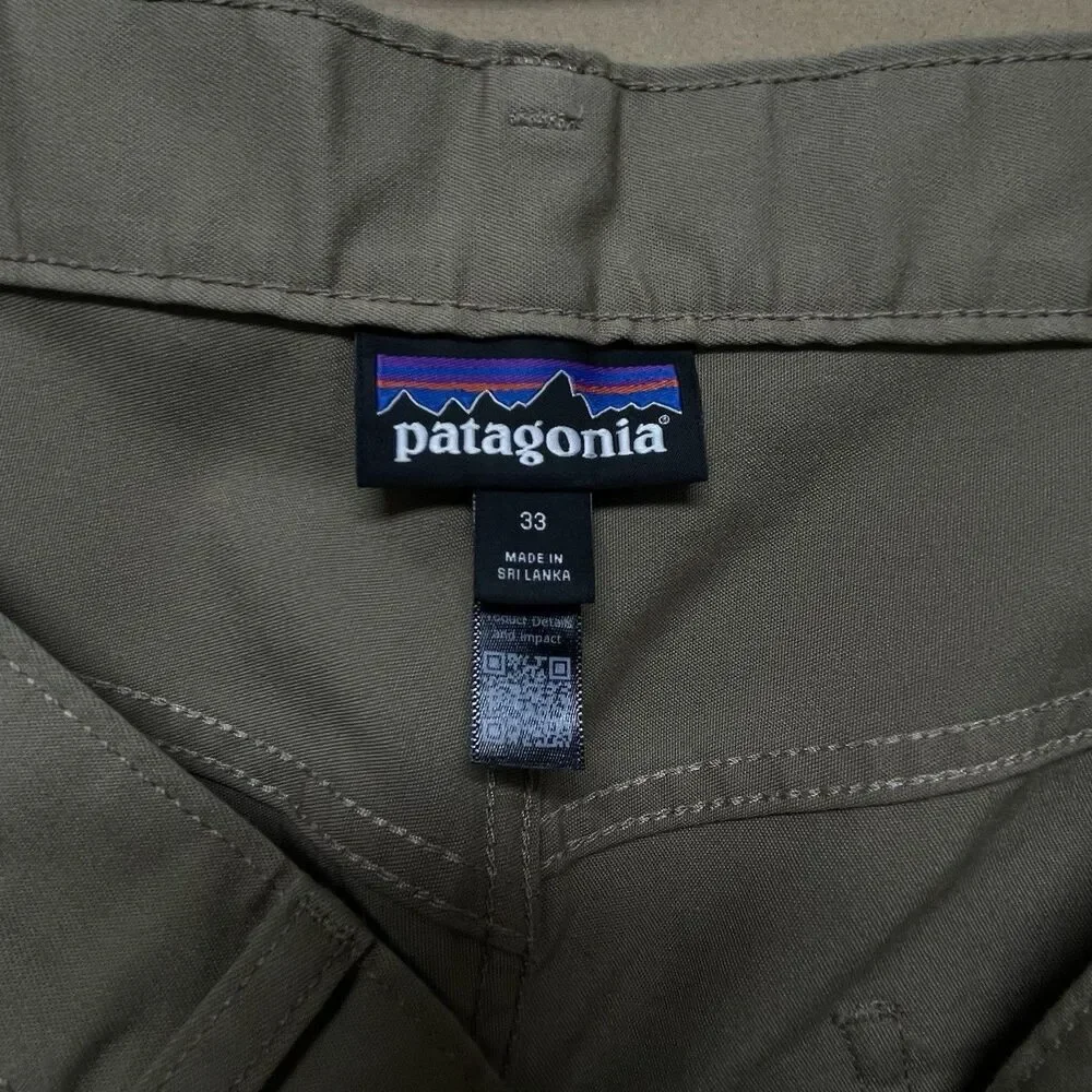 Patagonia Organic Cotton Men’s Short-Length Khaki Pants Size W33 L28 Flat Front